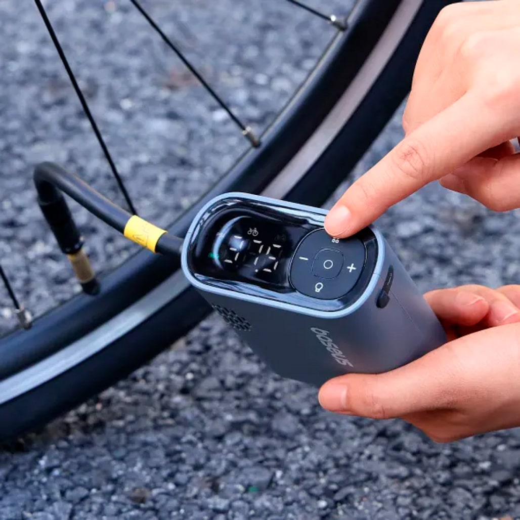 Автомобильный насос Baseus PrimeTrip Series Portable Bike Pump Cosmic Black (C11169000121-00) - фото 2 Автомобильный насос Baseus PrimeTrip Series Portable Bike Pump Cosmic Black (C11169000121-00) - фото 2