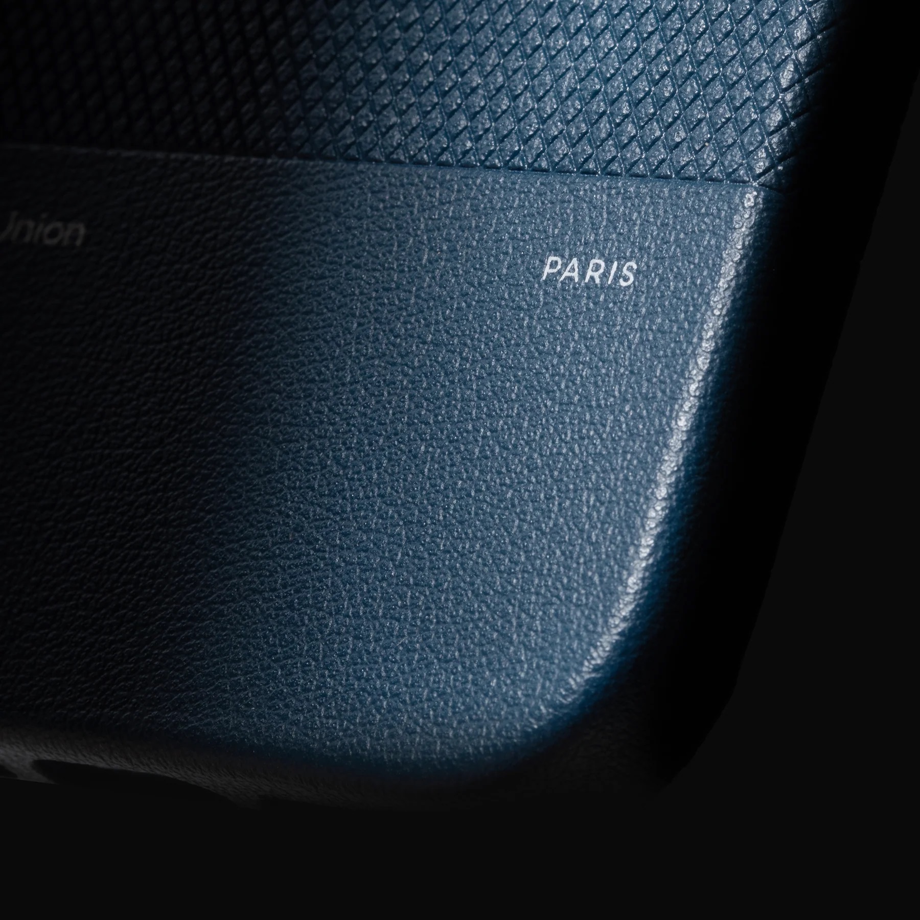 Чехол Native Union (RE) Classic Case Navy for iPhone 17 Pro (RECLA-NAV-NP25P) - фото 1