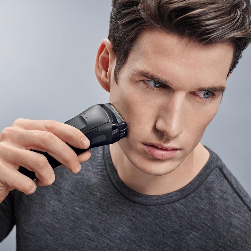 Електробритва Braun Series 3 300s Black Europe - фото 3
