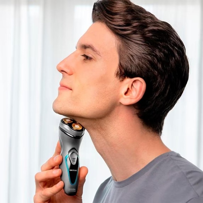 Электробритва Cecotec Bamba PrecisionCare Titanium PerfectCut CCTC-04199 - фото 3 Электробритва Cecotec Bamba PrecisionCare Titanium PerfectCut CCTC-04199 - фото 3