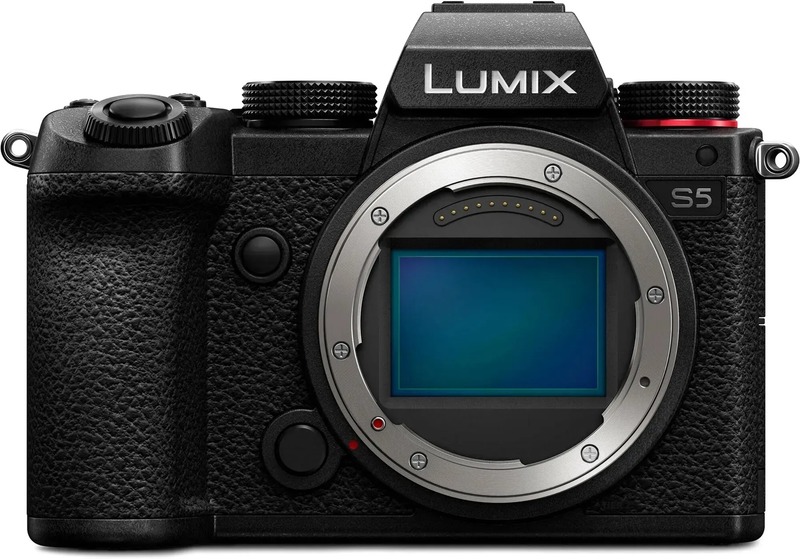 Беззеркальный фотоаппарат Panasonic Lumix DC-S5 Body (DC-S5EE-K) Беззеркальный фотоаппарат Panasonic Lumix DC-S5 Body (DC-S5EE-K)
