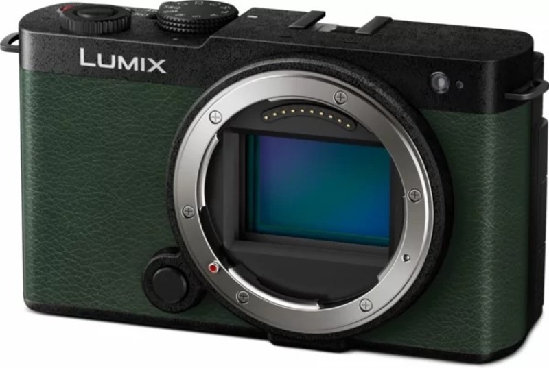 Бездзеркальний фотоапарат Panasonic Lumix DC-S9 Dark Olive Body (DC-S9E-G) - фото 1 Бездзеркальний фотоапарат Panasonic Lumix DC-S9 Dark Olive Body (DC-S9E-G) - фото 1