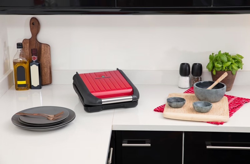 Гриль Russell Hobbs George Foreman 25030-56 Compact Steel - фото 4