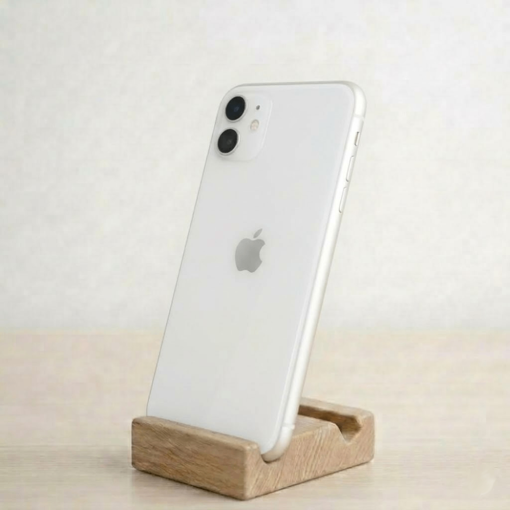 Вживаний Apple iPhone 11 256GB White (MWLM2) Акція