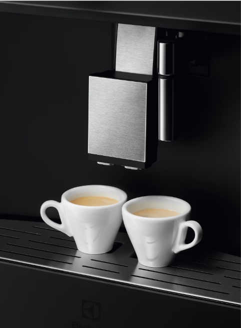 Кофемашина автоматическая Electrolux EBC85X - фото 5