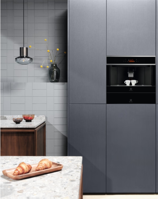 Кофемашина автоматическая Electrolux EBC85X - фото 8