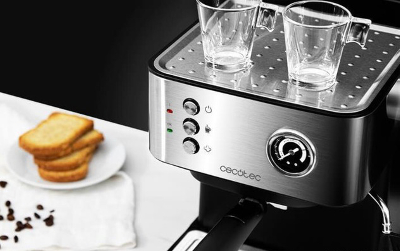 Кофеварка Cecotec Cumbia Power Espresso 20 Professional (CCTC-01556) (8435484015561) Europe - фото 3 Кофеварка Cecotec Cumbia Power Espresso 20 Professional (CCTC-01556) (8435484015561) Europe - фото 3