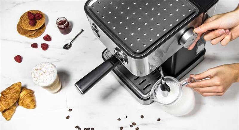 Кофеварка Cecotec Cumbia Power Espresso 20 Professional (CCTC-01556) (8435484015561) Europe - фото 4 Кофеварка Cecotec Cumbia Power Espresso 20 Professional (CCTC-01556) (8435484015561) Europe - фото 4