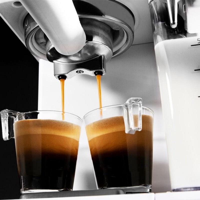 Кавоварка Cecotec Power Instant-ccino 20 Touch Bianca CCTC-01557 - фото 4 Кавоварка Cecotec Power Instant-ccino 20 Touch Bianca CCTC-01557 - фото 4
