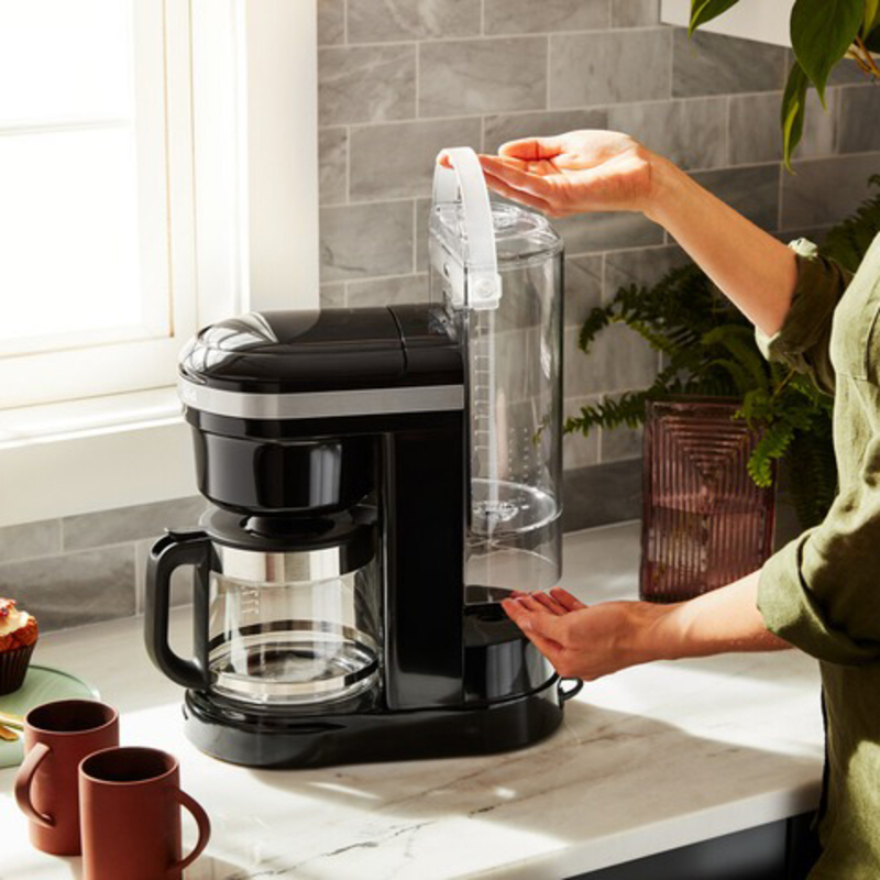 Кофеварка KitchenAid Classic 5KCM1208EOB Europe - фото 2 Кофеварка KitchenAid Classic 5KCM1208EOB Europe - фото 2