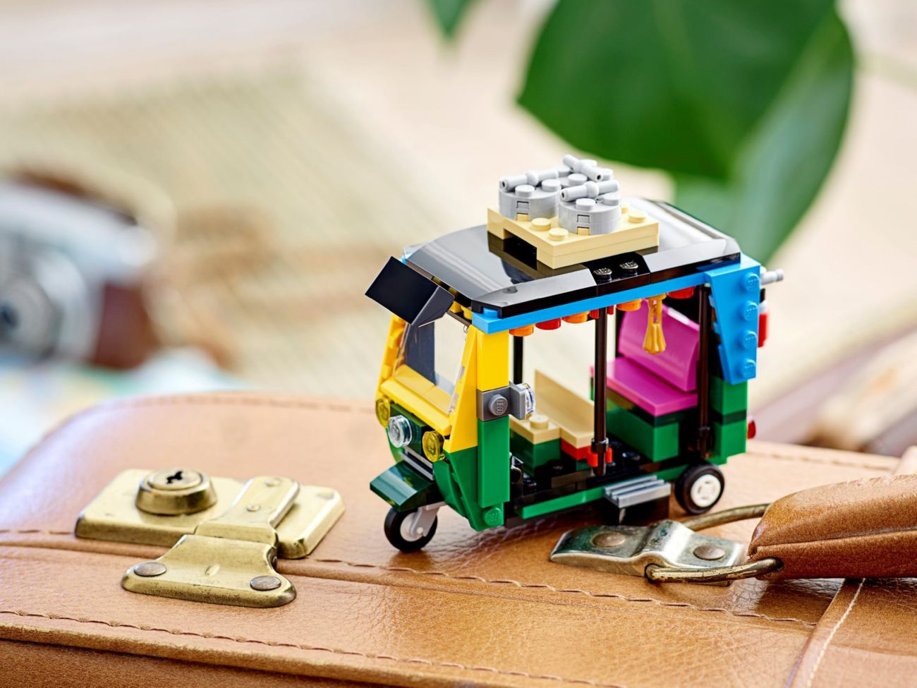 Конструктор Lego Сreator Тук Тук (40469) - фото 4
