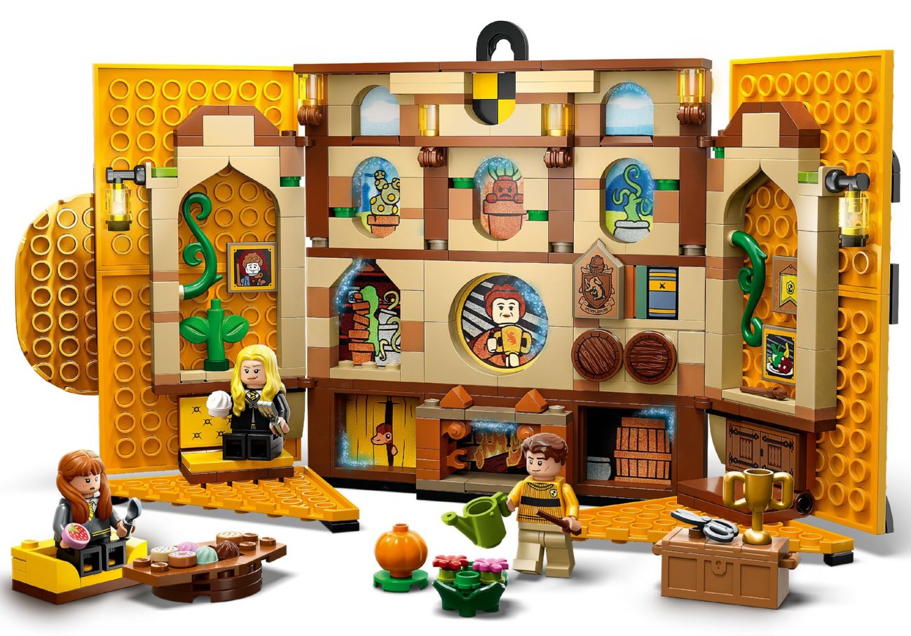 Конструктор Lego Harry Potter Вимпел факультету Пуффендуй (76412) - фото 2