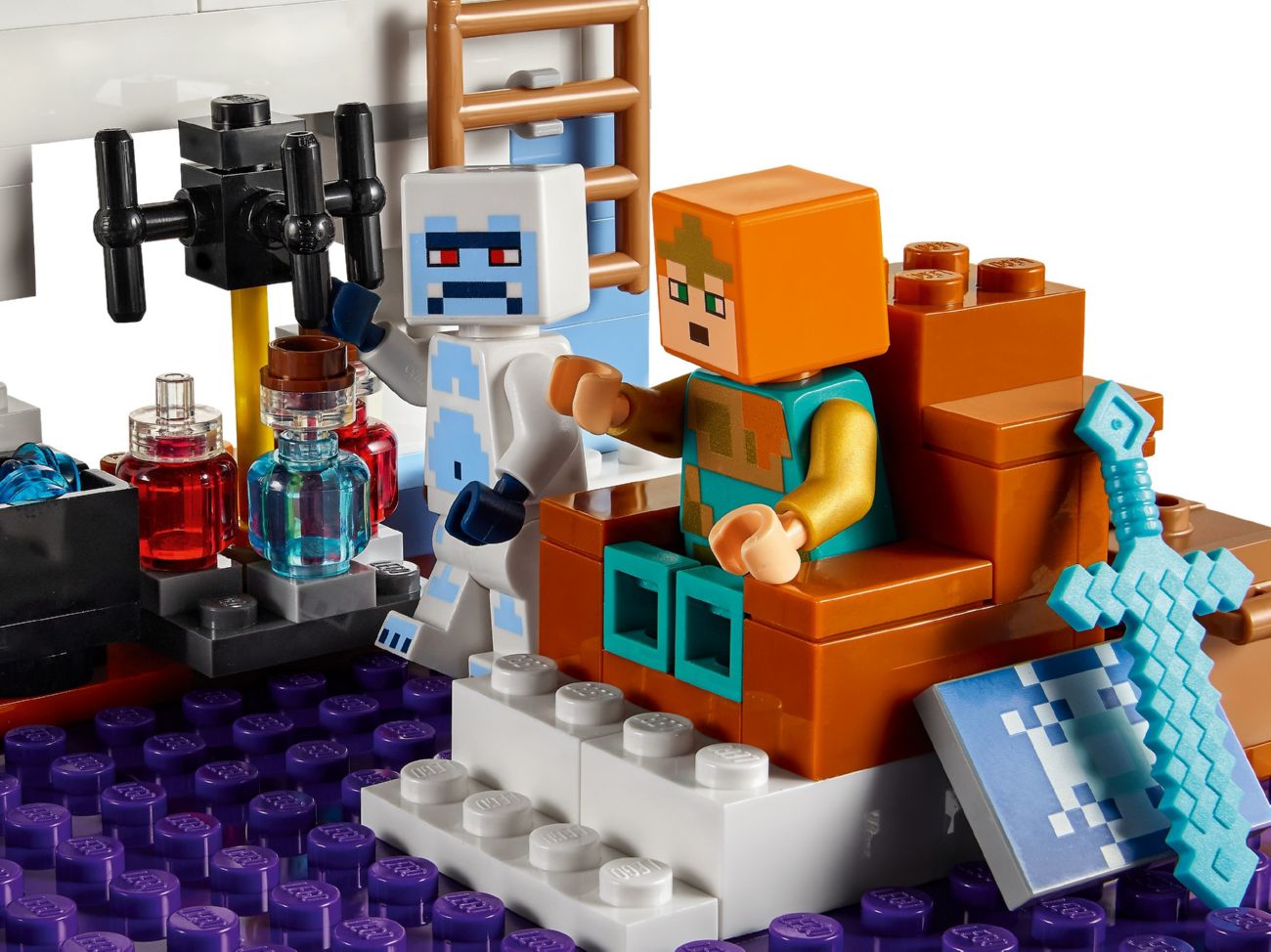 Конструктор Lego Minecraft Ледяной замок (21186) - фото 4