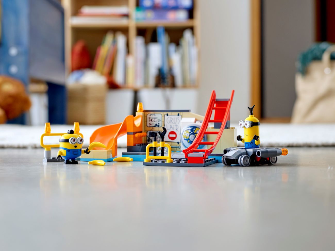 Конструктор Lego Minions Міньйон в лабораторії Грю (75546) - фото 5