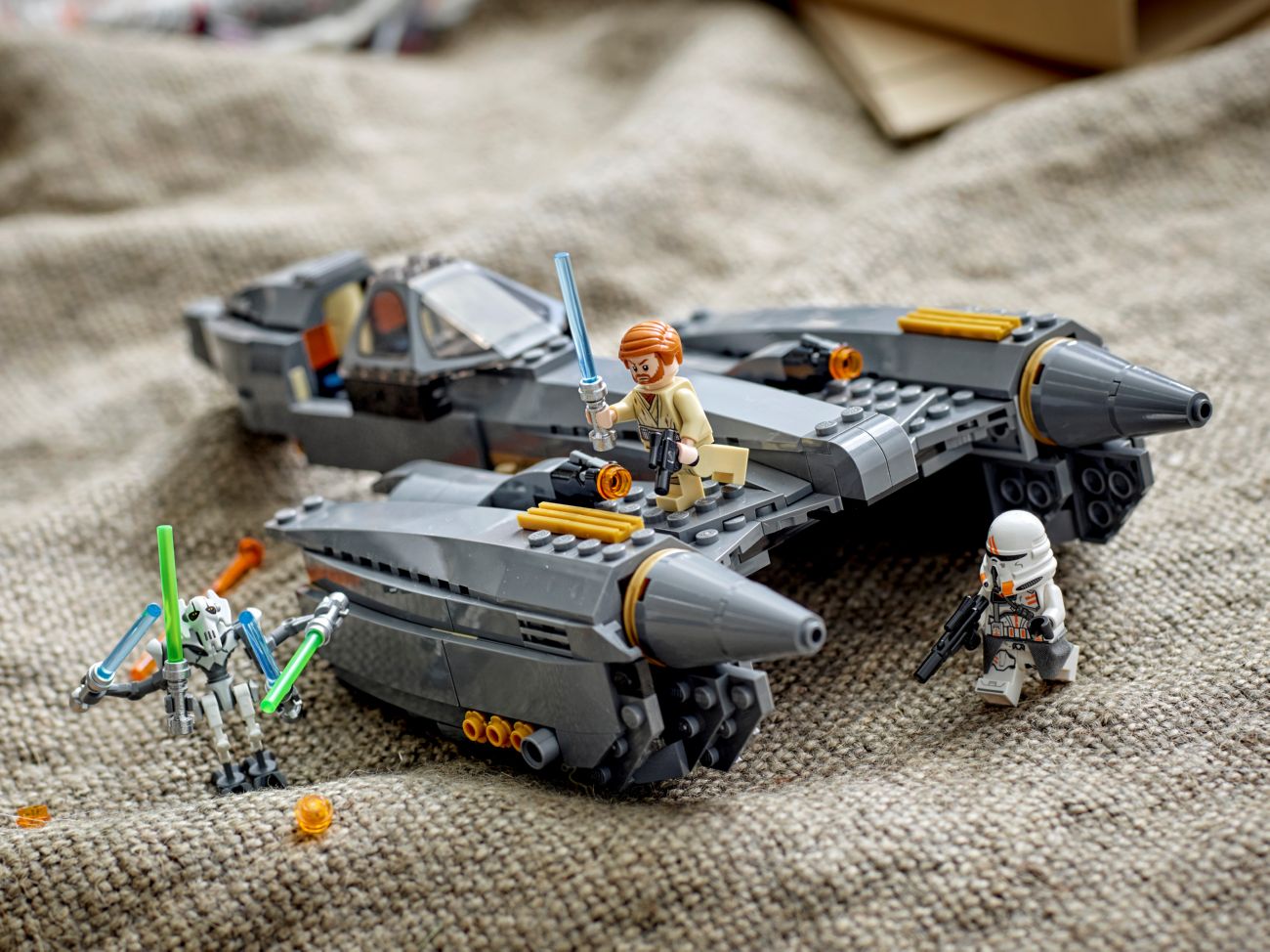 Конструктор Lego Star Wars Звездный истребитель генерала Гривуса (75286) - фото 5
