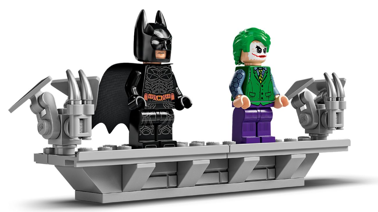 Конструктор Lego Super Heroes Бетмобіль Тумблер (76240) - фото 5