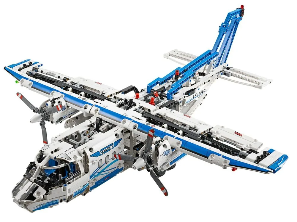 Конструктор Lego Technic Грузовой самолет (42025) - фото 1 Конструктор Lego Technic Грузовой самолет (42025) - фото 1