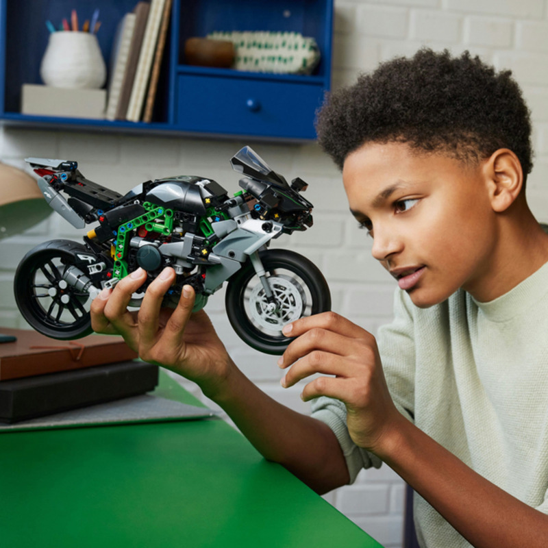Конструктор Lego Technic Мотоцикл Kawasaki Ninja H2R 42170 - фото 4