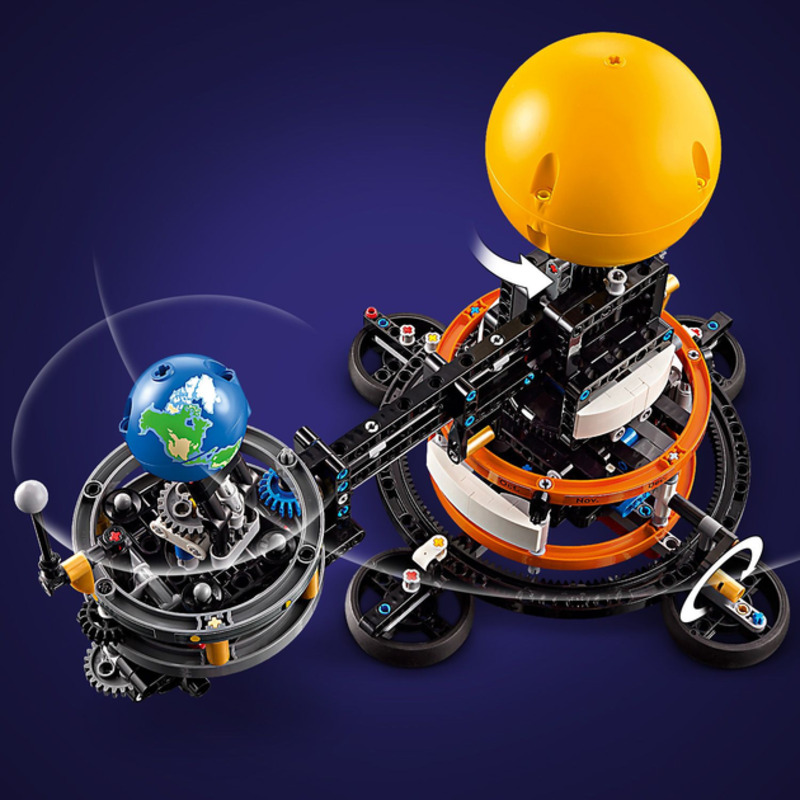 Конструктор Lego Планета Земля та Місяць на орбіті (42179) - фото 7 Конструктор Lego Планета Земля та Місяць на орбіті (42179) - фото 7