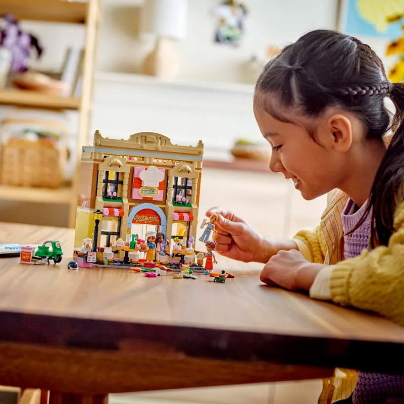 Конструктор Lego Friends Ресторан и кулинарная школа (42655) - фото 3 Конструктор Lego Friends Ресторан и кулинарная школа (42655) - фото 3