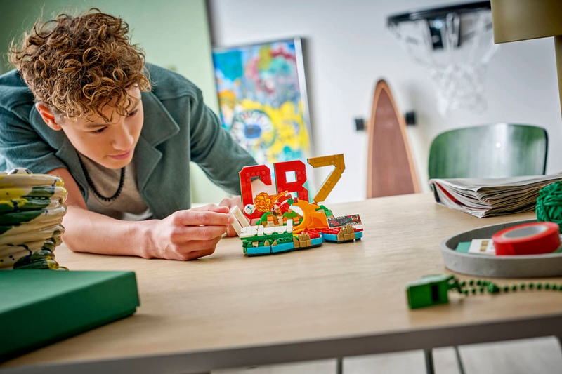 Конструктор Lego Editions Кріштіану Роналду - найкращі моменти футбольних матчів (43012) - фото 7 Конструктор Lego Editions Кріштіану Роналду - найкращі моменти футбольних матчів (43012) - фото 7