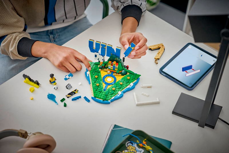 Конструктор LEGO Editions Football Винисиус Жуниор – лучшие моменты футбольных матчей (43027) - фото 7