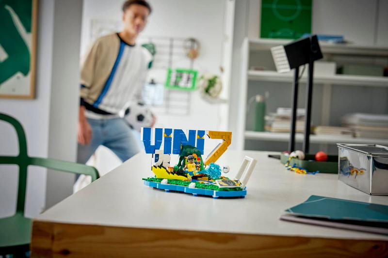 Конструктор LEGO Editions Football Винисиус Жуниор – лучшие моменты футбольных матчей (43027) - фото 10
