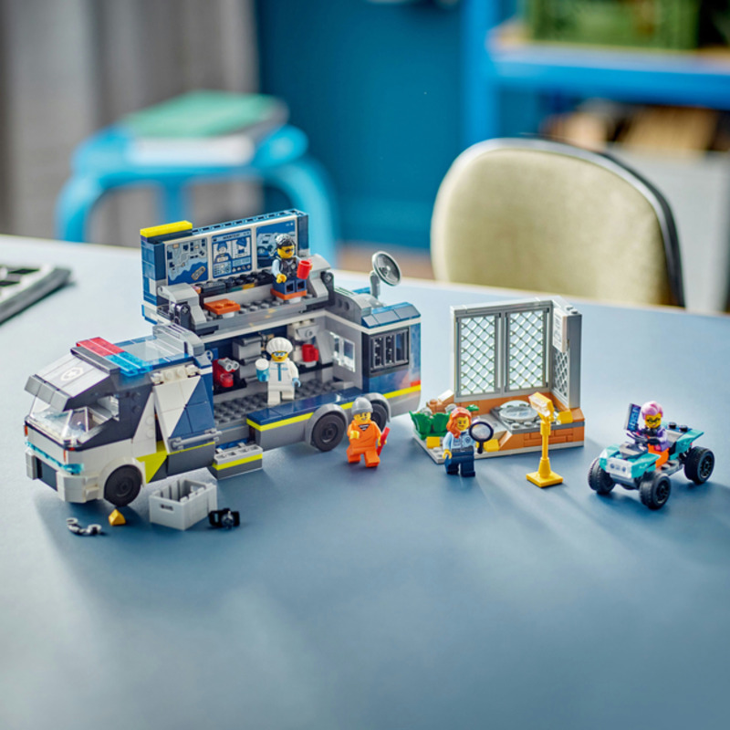 Конструктор Lego City Передвижная полицейская криминалистическая лаборатория 60418 - фото 6 Конструктор Lego City Передвижная полицейская криминалистическая лаборатория 60418 - фото 6