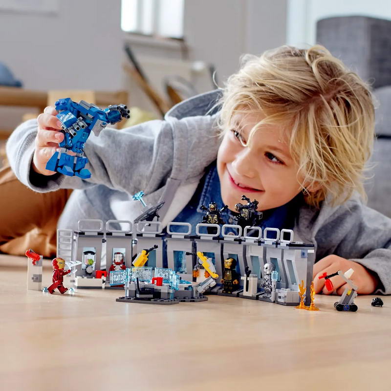 Конструктор Lego Зал обладунків Залізної людини (76125) - фото 5