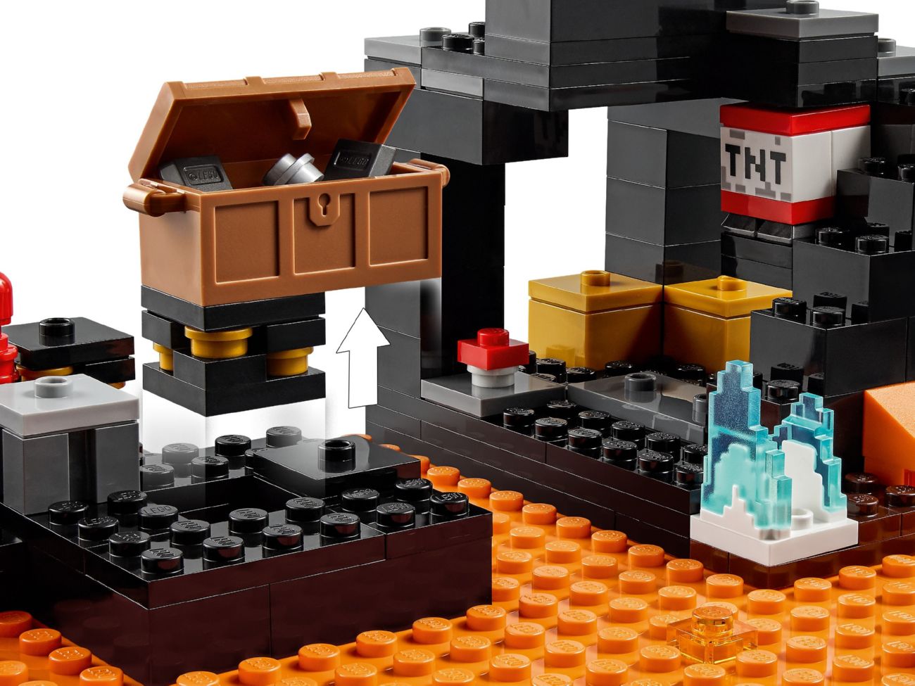 Конструктор Lego Minecraft Бастіон Нижнього світу (21185) - фото 5 Конструктор Lego Minecraft Бастіон Нижнього світу (21185) - фото 5