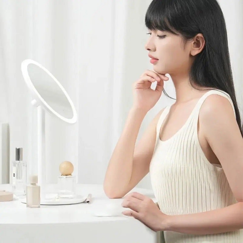 Зеркало для макияжа Xiaomi DOCO LED Beauty Sunlight Small Mirror Standard Edition Simple White (XM001) - фото 2 Зеркало для макияжа Xiaomi DOCO LED Beauty Sunlight Small Mirror Standard Edition Simple White (XM001) - фото 2