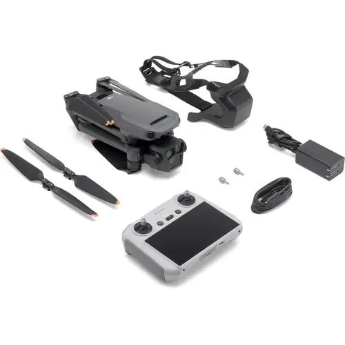 Квадрокоптер DJI Mavic 3 Pro with DJI RC (CP.MA.00000654.01, CP.MA.00000656.01) - фото 2 Квадрокоптер DJI Mavic 3 Pro with DJI RC (CP.MA.00000654.01, CP.MA.00000656.01) - фото 2