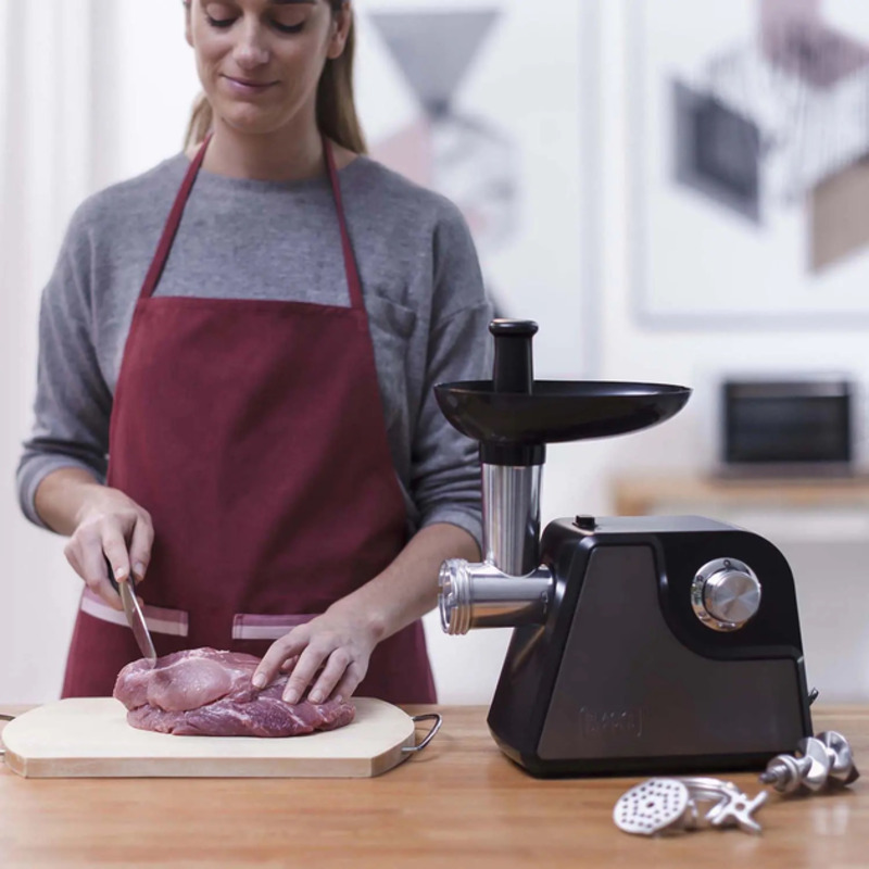 М'ясорубка BLACK+DECKER BXMMA1000E Europe - фото 1