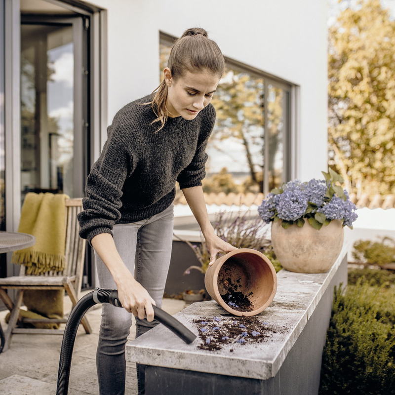 Пилосос Karcher WD 3 S V-15/4/20 (1.628-449.0) Europe - фото 3 Пилосос Karcher WD 3 S V-15/4/20 (1.628-449.0) Europe - фото 3
