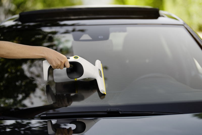 Пылесос для окон Karcher WV 1 Compact Care (1.633-628.0) - фото 1