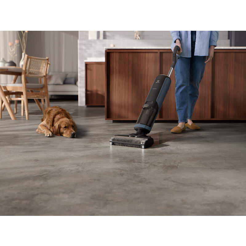 Пылесос Electrolux 800 Wet&Dry Cordless cleaner EW81U3DB Europe - фото 7 Пылесос Electrolux 800 Wet&Dry Cordless cleaner EW81U3DB Europe - фото 7