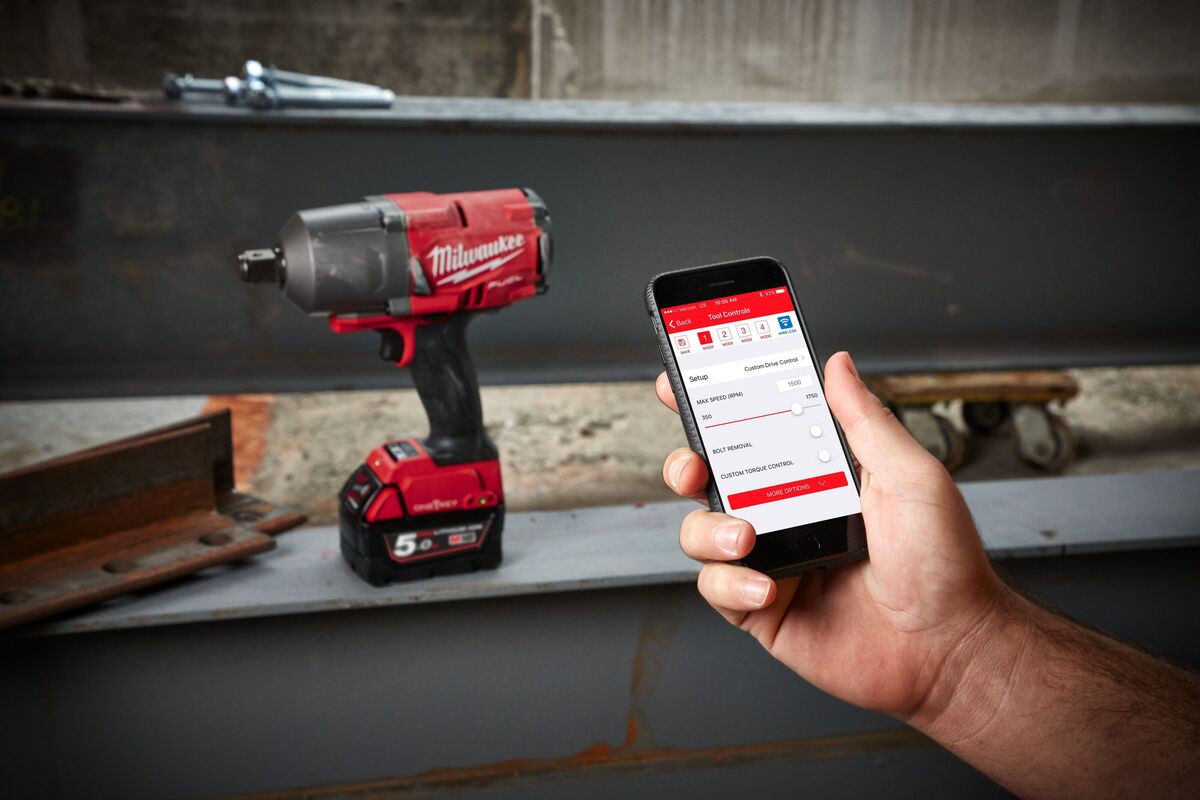 Гайкокрут ударний акумуляторний Milwaukee M18 ONEFHIWF34-0X (4933459729) - фото 2