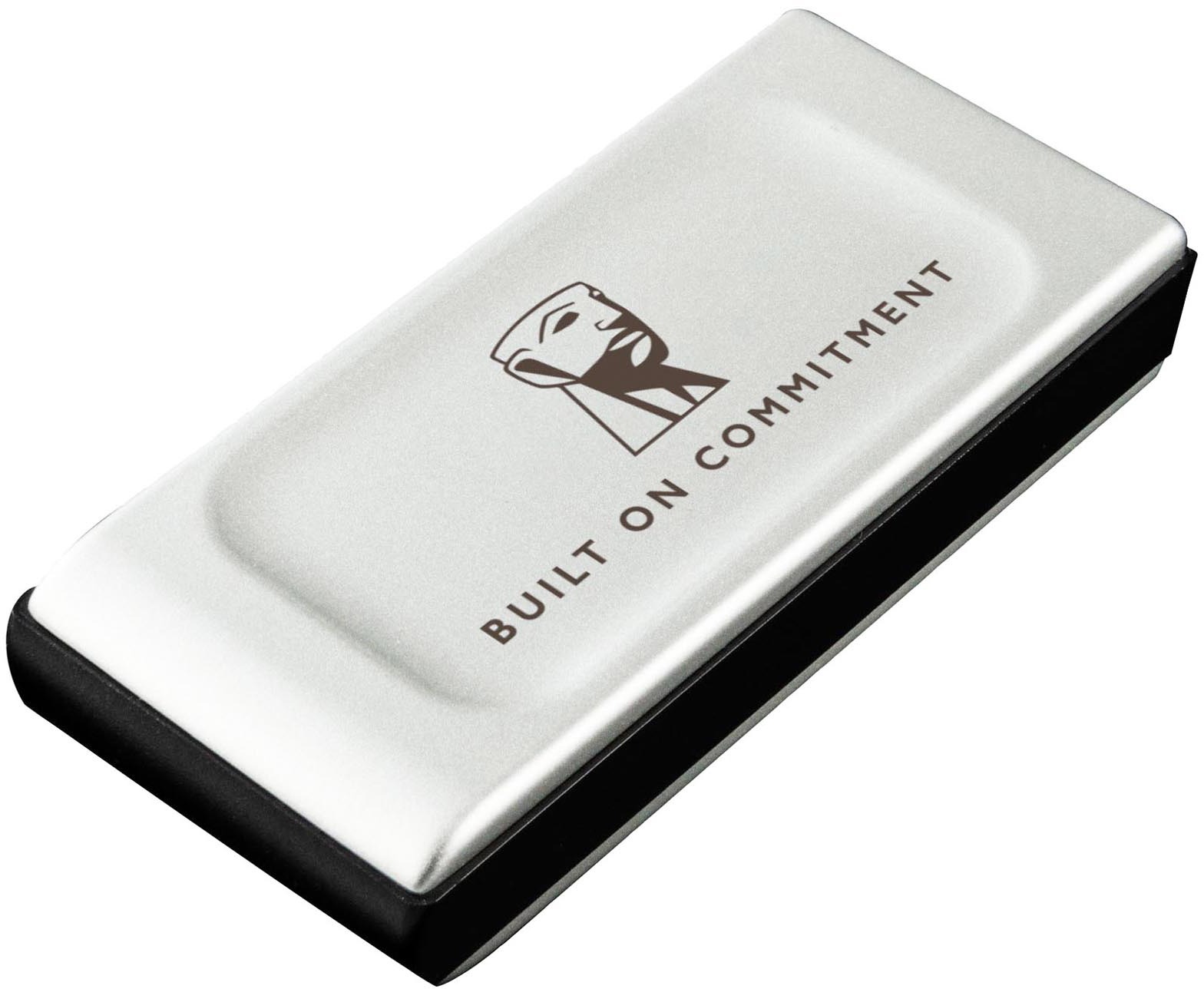 SSD накопитель Kingston Portable USB 4.0TB XS2000 BoC Silver (SXS2000/4000GA) - фото 3 SSD накопитель Kingston Portable USB 4.0TB XS2000 BoC Silver (SXS2000/4000GA) - фото 3