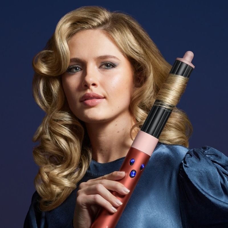 Стайлер Dyson Airwrap i.d. Multi-Styler and Dryer Curly to Coily Gift Edition Strawberry Bronze/Blush Pink (581137-01) EU - фото 2 Стайлер Dyson Airwrap i.d. Multi-Styler and Dryer Curly to Coily Gift Edition Strawberry Bronze/Blush Pink (581137-01) EU - фото 2