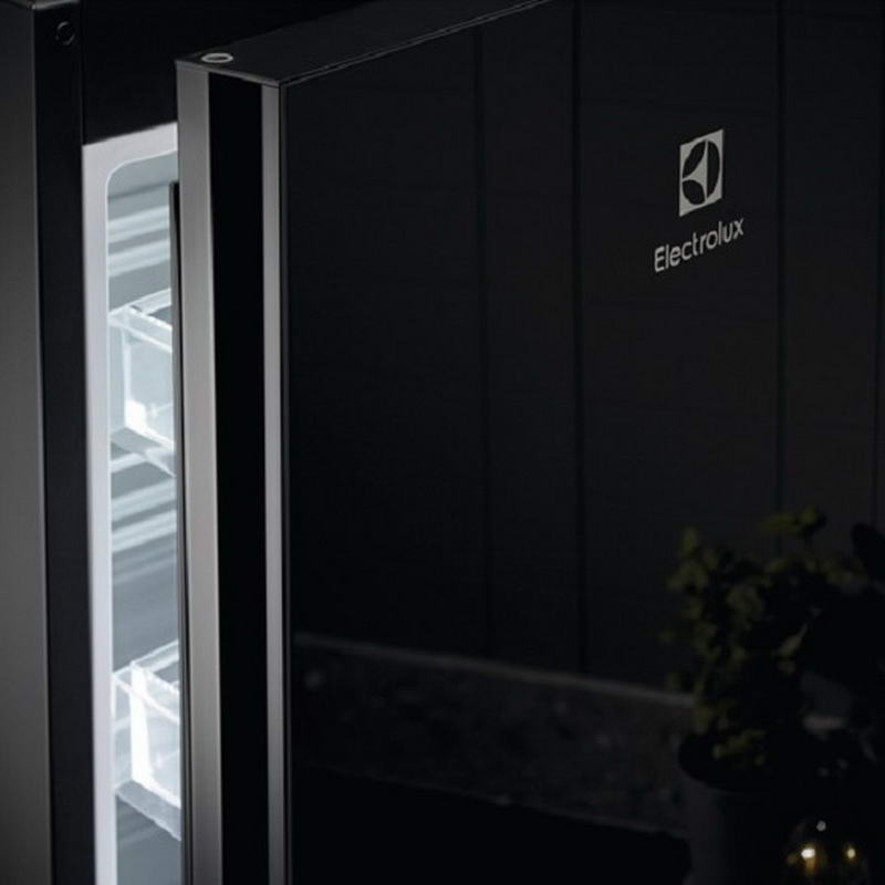 Холодильник Electrolux RNT7ME34K1 - фото 2 Холодильник Electrolux RNT7ME34K1 - фото 2