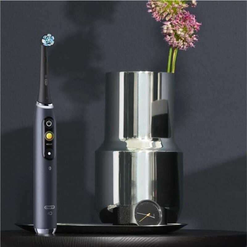 Електрична зубна щітка Oral-B iO Series 9N IOM9.2Q2.2AD Black Onyx - фото 3