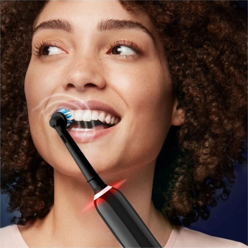 Електрична зубна щітка Oral-B Pro Series 3 3500 Black + Extra CA Black Brush Head + TC (D505.523.3X / 8006540759912) - фото 4 Електрична зубна щітка Oral-B Pro Series 3 3500 Black + Extra CA Black Brush Head + TC (D505.523.3X / 8006540759912) - фото 4