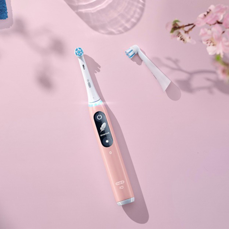 Електрична зубна щітка Oral-B iO Series 6N Pink Sand (iOM6s.216.1DK) Europe - фото 3